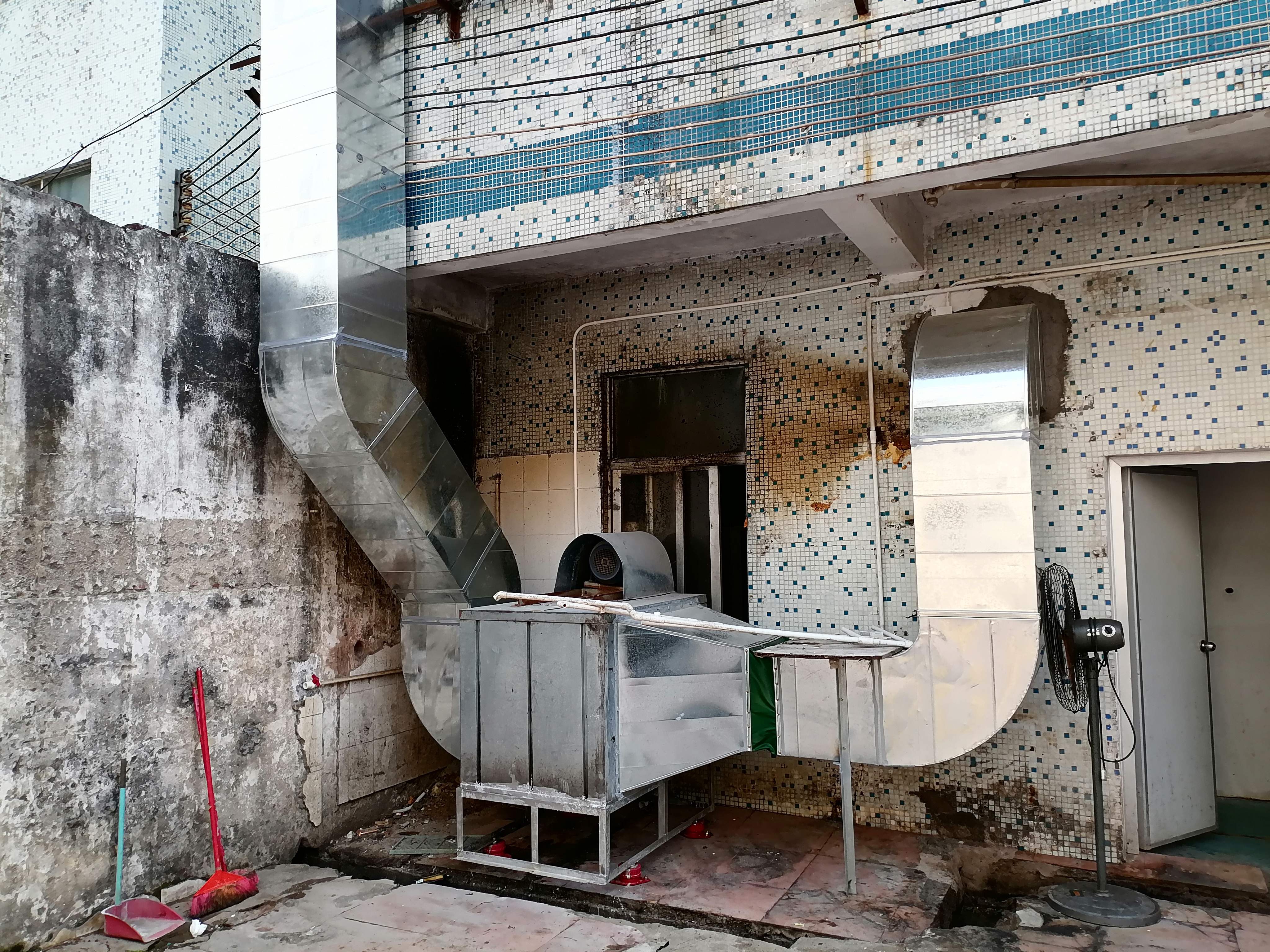 白铁工程安装案例1